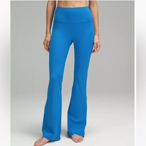 Groove Super-High-Rise Flared Pant in Color Poolside